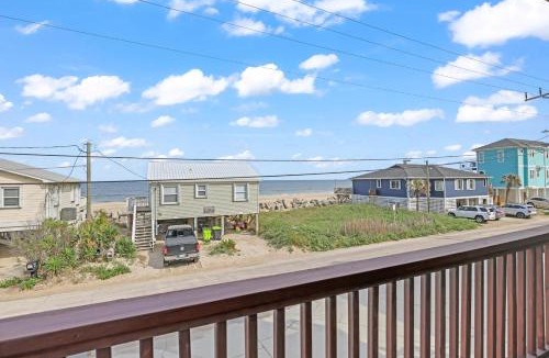 North Carolina Coast House | 3 BDR, Oceanview's, Walk to Pier