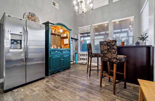 Fallbrook Villa | 3000 Sqft Villa with Pool, Hot Tub, 8 Parking in Fallbrook, Wineries, 5BR - 4BTH