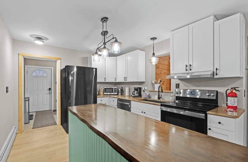 Lake Luzerne-Hadley House | 3BR Retreat w/Game Room, Hot Tub Near Lake George