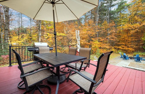Lake Luzerne-Hadley House | 3BR Retreat w/Game Room, Hot Tub Near Lake George