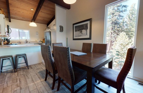 Mammoth Lakes Condo | 5-Star Modern & Remodeled Home. Private Washer/Dryer, Near The Village, Pool