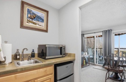 Downtown Anchorage House | 6-bedroom House Downtown Anchorage ideal for Families, Teams & Extended Stays