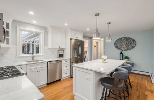 Sandwich House | 96 Knott Ave
