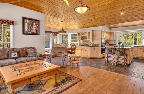 Sunriver House | Acacia Lane 2