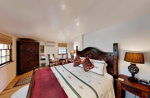 Downtown Santa Fe Hotel | Antigua Inn-Private Historic East Side property steps from the Plaza.