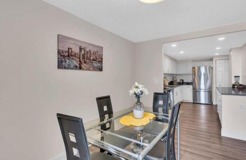 Crystal City Apartment | Arlington 2BR 2Ba Apartment in Crystal City