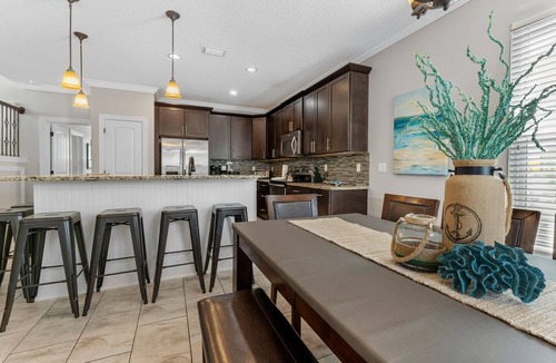 Villages of Crystal Beach House | Beach Trolley, Beautiful Neighborhood Pool, Close to Shops