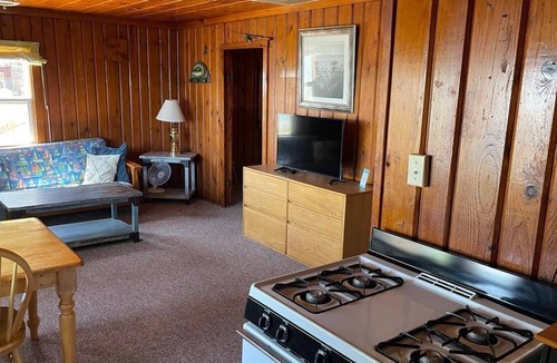 Long Lake Resort | Beachfront Hideaway