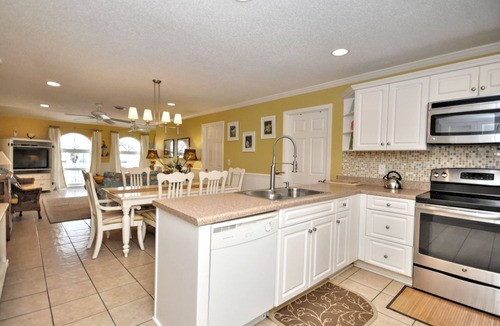 Ocean Isle Beach House | Beautiful deep water beach house