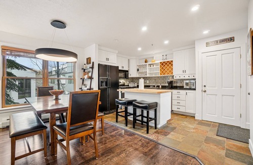Deer Valley House | Beautiful Greyhawk Residence - 2BD/2.5BA - Private Hot Tub