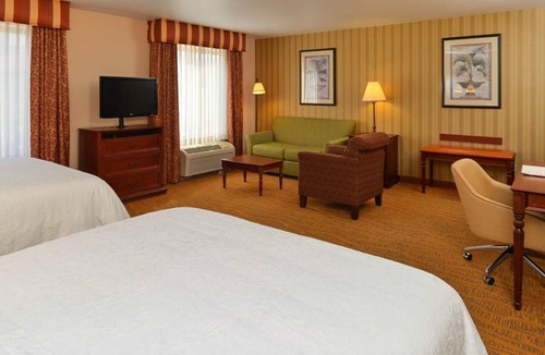 Westside Hotel | Better Choice for your Vacation! 3 Units, Pool, Pets Allowed, Free Parking!
