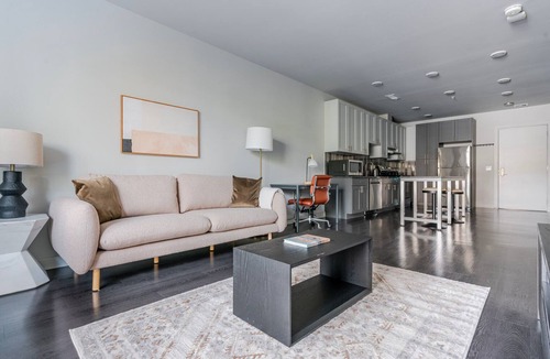 Chevy Chase Apartment | Blueground | Chevy Chase, rooftop, nr Rock Creek Park