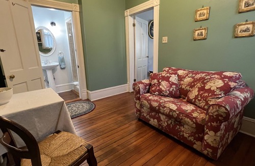 Arsenal Bed & Breakfast | Brackenridge House Bed & Breakfast