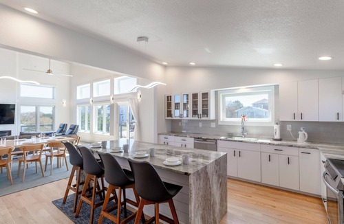Carolina Dunes House | Brand new beach house in the heart of Duck NC with sunrise and sunset views!