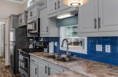 Sherrills Ford Cabin | C19-Pet Friendly Lakefront Paradise