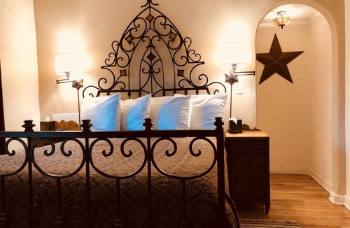 Northeast Santa Fe Bed & Breakfast | Casa Cuma Bed & Breakfast