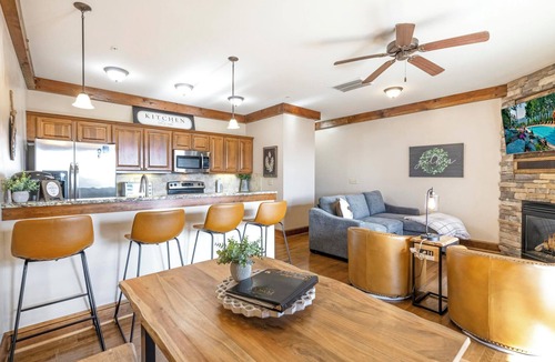 Boone Condo | Chalakee Lodge CB-2- Mountain View, Gated Resort, Indoor/Outdoor Pools & Hot Tub