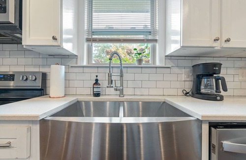 Crestline Heights House | Charming Birmingham Family Retreat: Sleeps 12