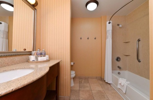 Westside Hotel | Come Create Memories w/Fun-filled Adventures at this Paradise! 2 Units, Pool!