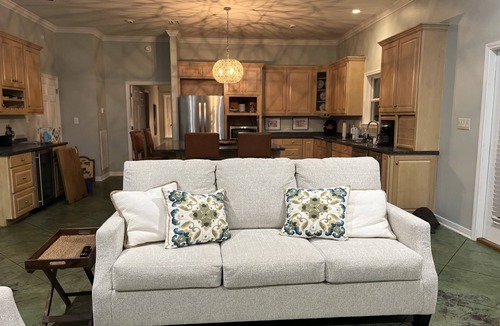 Theodore House | Come Relax and Enjoy the outdoors at our Beautiful Bay front home