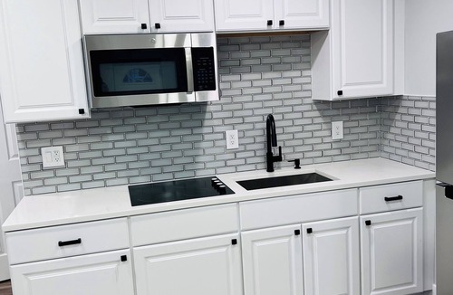 Manchester Apartment | Comfortable Studio Close to Airport/Arena/Mall