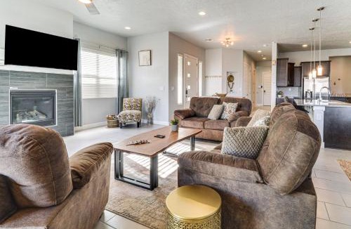 Mesa Del Sol Innovation Park House | Convenient Albuquerque Escape w/Yard: Off I-25!