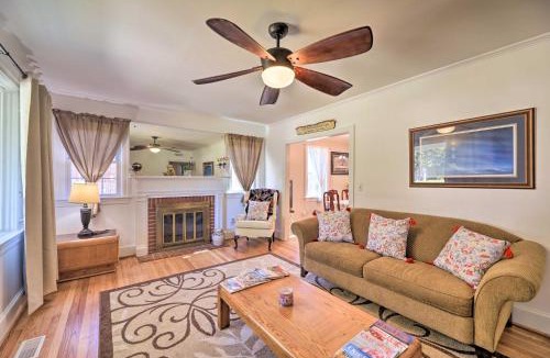 Jacksonville House | Convenient Jacksonville Home w/Yard & Patio!