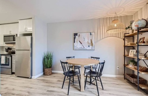 Lafayette House | Corner Unit 2 BDR/2.5 BA Lafayette Townhome