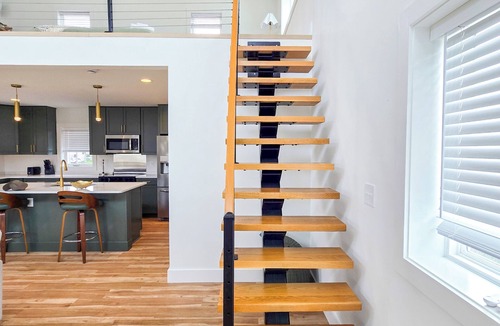 Sea Scape House | Cozy 1 bedroom house in serene Kitty Hawk with Rooftop views of Ocean and sunset