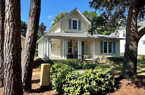 Laurel Grove Cottage | Cozy Family Getaway with Resort Amenities in Miramar Beach, Florida