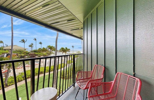 Hanamaulu Apartment | Cozy Ocean-View Lihue Studio with Pools, Gym & Hot Tub