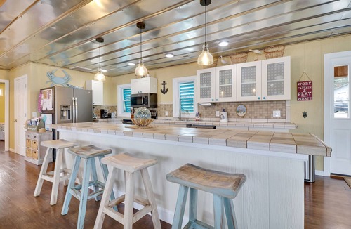 Varnamtown House | Cozy Waterfront Home near Holden Beach! Dock for boat with dock for fishing 2BR