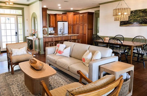 Melrose on the Beach Cottage | Daufuskie Paradise, Oceanfront 3 Suite Cottage with Huge Porch