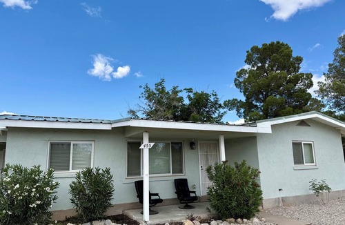 Mesilla Park House | Desert Sage Retreat 3BR 2BA house in Las Cruces near NMSU and Convention Center