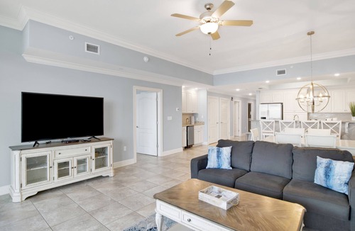 Orange Beach Condo | Direct BEACHFRONT Lazy River Waterslide Hot Tubs-Walk to restaurant's and Bar's