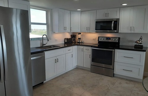 Tavernier Condo | Direct Oceanfront Corner Condo, WiFi, Pool, Gym, Panoramic Ocean Views!