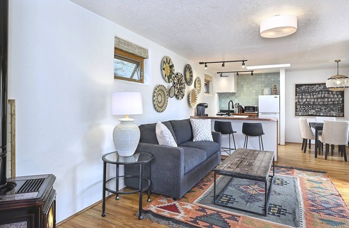 Downtown Santa Fe Bed & Breakfast | Dos Hermanas 4, 5, 6 & 8| Walk to Plaza| Courtyard