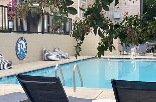 North Capitol Condo | Downtown Riverfront Condo 1 Mile to Broadway Pool Free Covered Parking