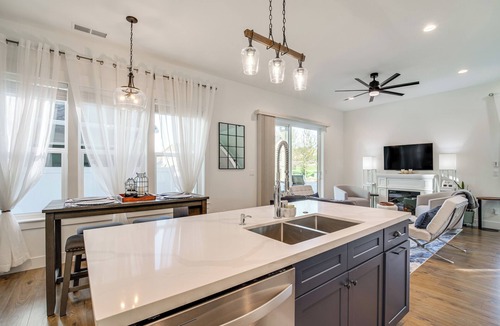 Eagle Point House | Eagle Point Golf Retreat: Pool Access + Patio!