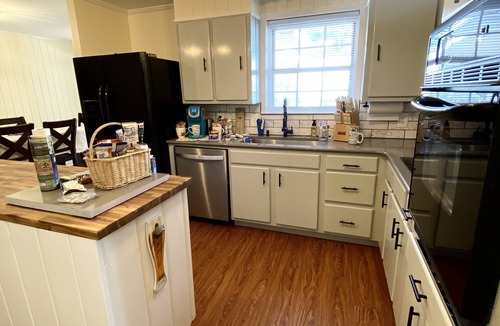 Nashville House | Easy access~3BR/3 baths FAST Access to downtown minutes from Nashville airport