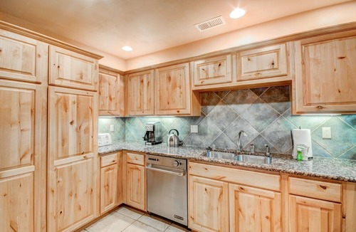 Downtown Santa Fe House | El Corazon de Santa Fe | Patios, Private Balcony