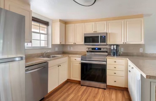 West Kissimmee Hotel | Enjoy a Peaceful Stay with Great Amenities! Unit with Kitchen, Outdoor Pool!