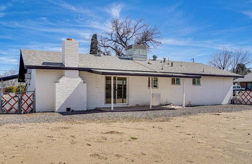 Thatcher House | Explore Gila Valley & EAC! Modern Thatcher Home