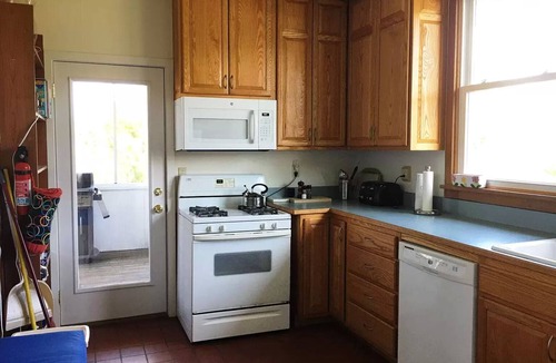 Sealevel House | Family-Friendly Private Waterfront Getaway!