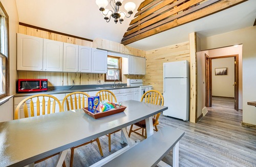 Higgins Lake Cabin | Family Roscommon Home - 3 Mi to Higgins Lake