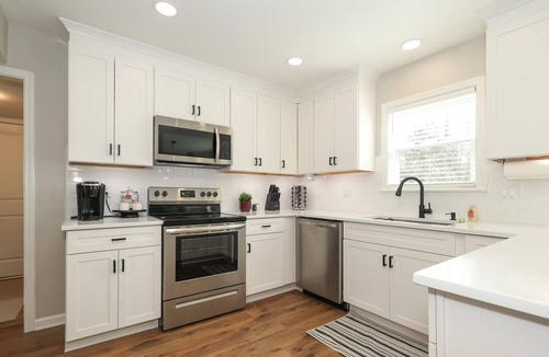 Charlotte House | Fully Renovated STR (29 Night Max) - 3/2.5 - Dogs OK - Smart Home