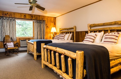 North River Cabin | Garnet Hill Lodge