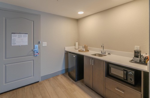 Florence Hotel | Hampton Inn & Suites Florence-Downtown