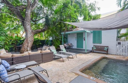 Historic Seaport Villa | Harbor Walk Hideaways - The Pilar's Cottage | Downtown with Pool