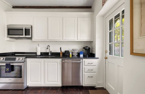 French Quarter House | Historic CHS! | The Kitchen House at 68 Broad